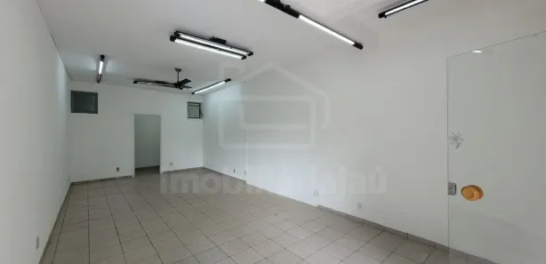Loja / Salão / Ponto Comercial para alugar, 50m² no Chácara Braz Miraglia, Jaú