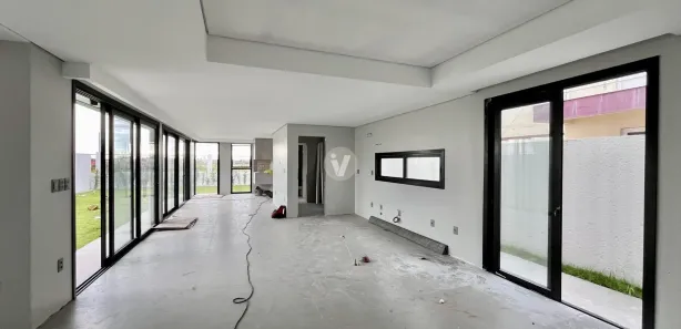Casa de Condomínio com 4 Quartos à venda, 255m² no Camobi, Santa Maria