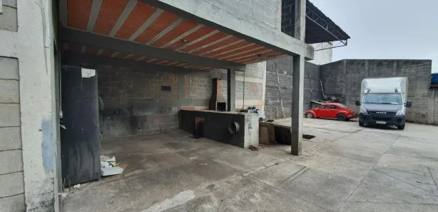 Galpão / Depósito / Armazém à venda, 687m² no Jardim Cecília Cristina, Carapicuíba