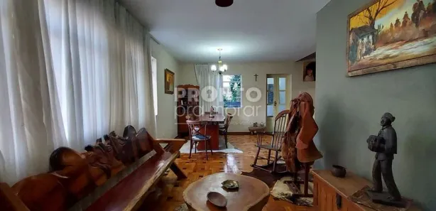 Casa com 4 Quartos à venda, 242m² no Aflitos, Recife