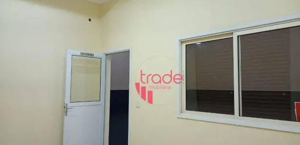 Loja / Salão / Ponto Comercial à venda, 440m² no , Cravinhos