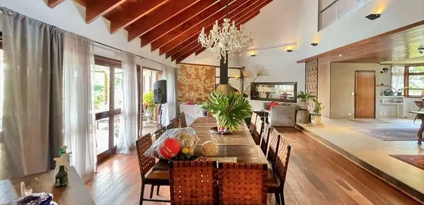 Casa de Condomínio com 5 Quartos para venda ou aluguel, 850m² no Nova Fazendinha, Carapicuíba