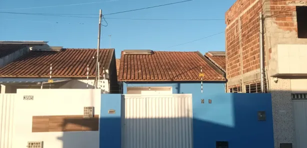 Casa com 2 Quartos para alugar, 61m² no Três Irmãs, Campina Grande
