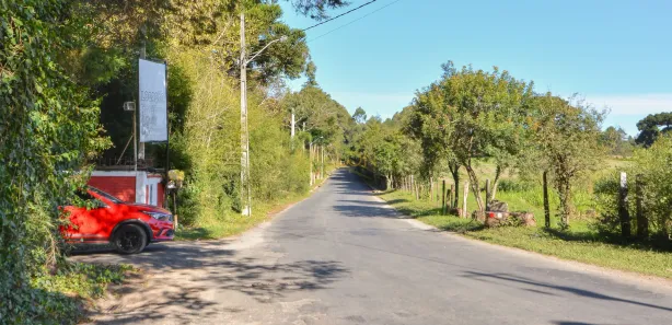 Fazenda / Sítio / Chácara com 3 Quartos à venda, 260m² no Jardim Karla, Pinhais