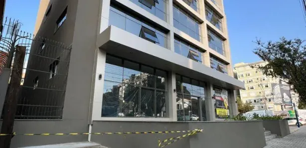 Loja / Salão / Ponto Comercial para alugar, 265m² no Tarumã, Curitiba