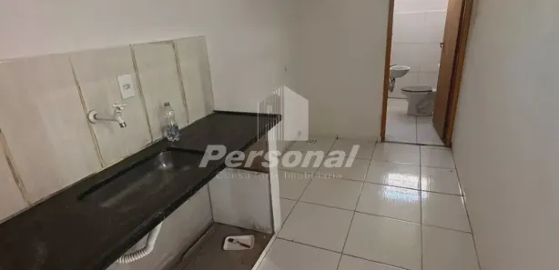 Galpão / Depósito / Armazém para alugar, 212m² no Jardim Independência, Taubaté