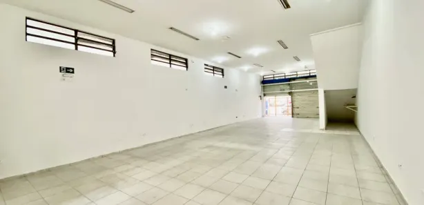 Galpão / Depósito / Armazém para alugar, 200m² no Ponta da Praia, Santos