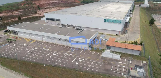 Galpão / Depósito / Armazém para alugar, 13275m² no Centro, Cabreúva