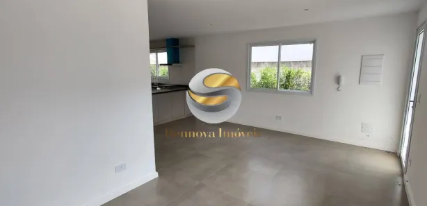 Casa de Condomínio com 3 Quartos para alugar, 140m² no Jardim Pioneiro, Cotia