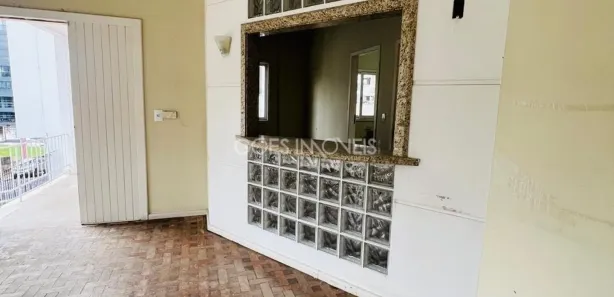 Casa com 3 Quartos para alugar, 282m² no Centro, Criciúma