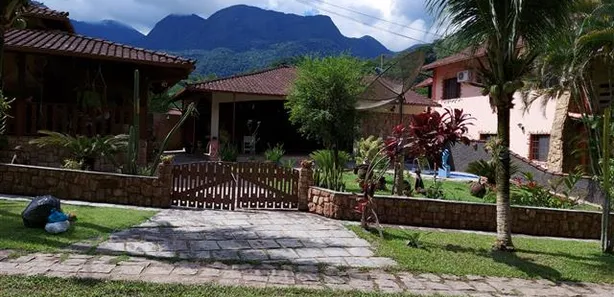 Casa de Condomínio com 4 Quartos à venda, 382m² no Limoeiro, Guapimirim