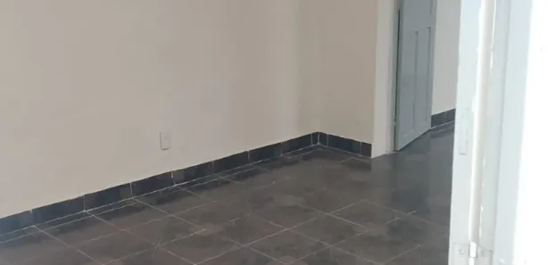 Casa com 1 Quarto para alugar, 45m² no Nova Cidade, Nilópolis