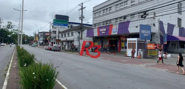 Galpão / Depósito / Armazém para venda ou aluguel, 500m² no Vila Nova, Cubatão