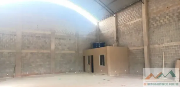 Galpão / Depósito / Armazém para alugar, 320m² no Itapeba, Maricá