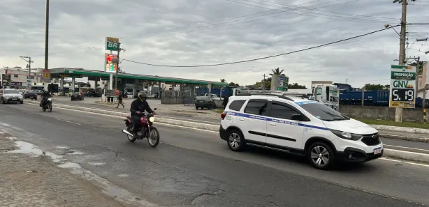Galpão / Depósito / Armazém para alugar, 430m² no Praia do Siqueira, Cabo Frio