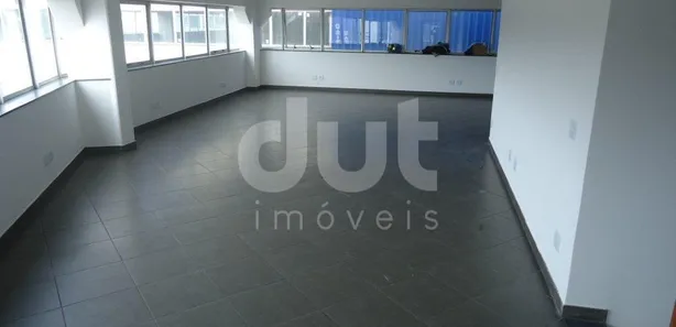 Loja / Salão / Ponto Comercial para alugar, 331m² no Distrito Industrial Alfredo Relo, Itatiba