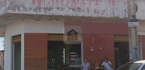 Loja / Salão / Ponto Comercial à venda, 237m² no Laranjeiras, Uberlândia