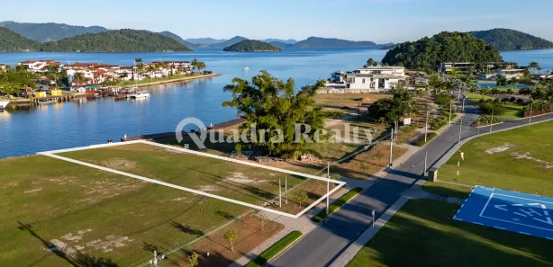 Terreno / Lote / Condomínio à venda, 2215m² no Bracuí (Cunhambebe), Angra dos Reis