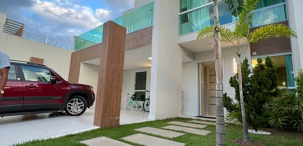 Casa de Condomínio com 3 Quartos à venda, 303m² no SIM, Feira de Santana