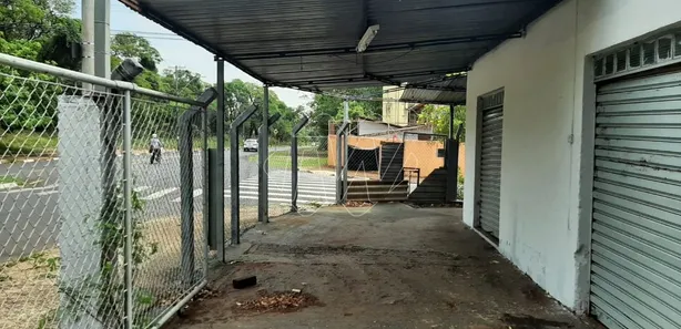 Galpão / Depósito / Armazém à venda, 130m² no Parque das Hortências, Araraquara