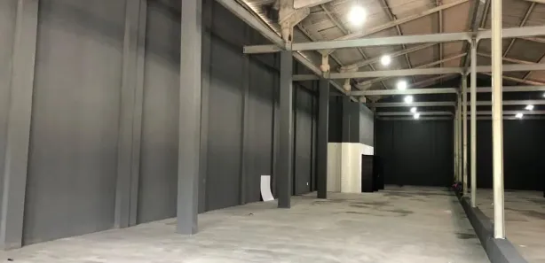 Galpão / Depósito / Armazém para alugar, 704m² no Atlântica, Rio das Ostras