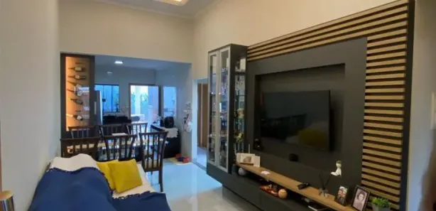 Casa com 2 Quartos para alugar, 110m² no Jardim Universo, Maringá