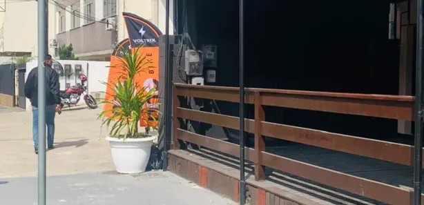 Loja / Salão / Ponto Comercial para alugar, 110m² no Parque Tamandaré, Campos dos Goytacazes
