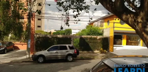 Terreno / Lote / Condomínio para alugar, 500m² no Vila Progredior, São Paulo