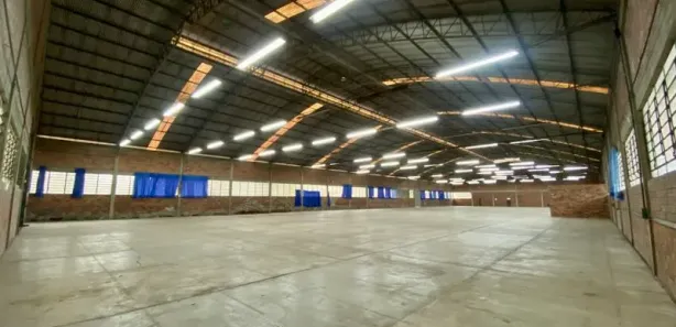 Galpão / Depósito / Armazém para venda ou aluguel, 2482m² no Casa de Pedra, Igrejinha