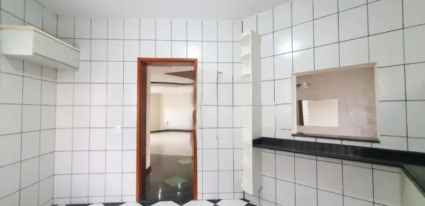 Sobrado com 3 Quartos à venda, 250m² no Vila Real, Hortolândia