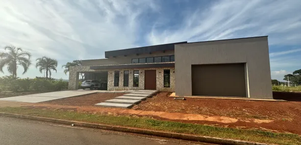 Casa de Condomínio com 3 Quartos à venda, 360m² no , Santo Antônio de Goiás