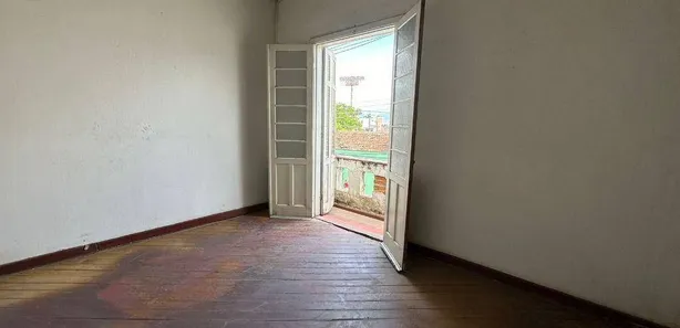 Casa Comercial com 3 Quartos à venda, 156m² no Centro, Guaratinguetá