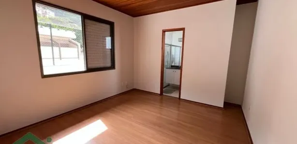 Apartamento com 2 Quartos para alugar, 127m² no Centro, Nova Friburgo