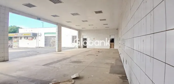 Loja / Salão / Ponto Comercial para venda ou aluguel, 708m² no Centro, Montes Claros
