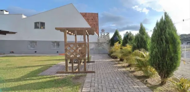 Casa Comercial para alugar, 300m² no Cascatinha, Curitiba