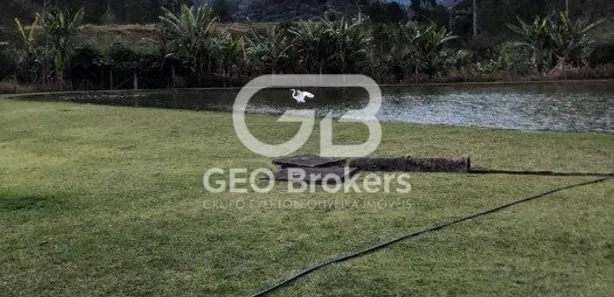 Fazenda / Sítio / Chácara com 3 Quartos à venda, 200m² no BOA VISTA, Igaratá