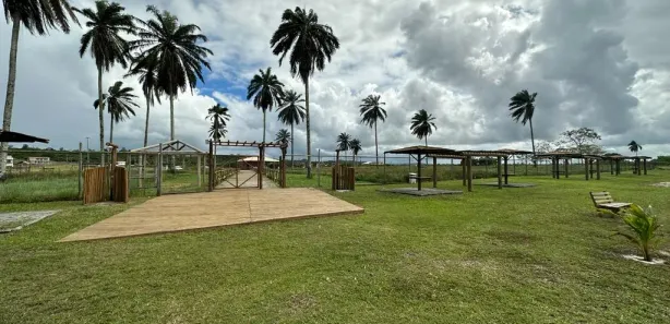 Terreno / Lote / Condomínio à venda, 435m² no Acupe, Santo Amaro