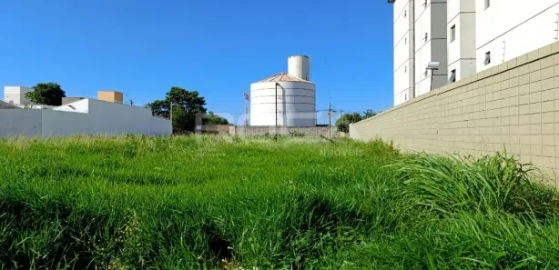 Terreno / Lote / Condomínio para alugar, 299m² no Vila Brasília, São Carlos