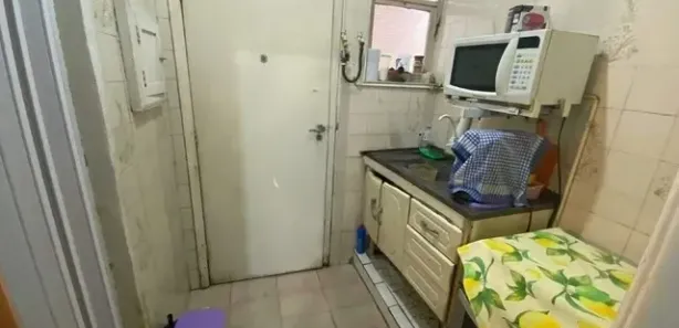 Kitnet com 1 Quarto à venda, 24m² no Pompéia, Santos