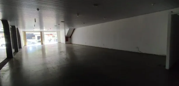 Galpão / Depósito / Armazém para alugar, 200m² no Centro, Araçatuba