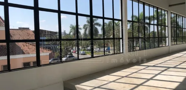 Prédio Inteiro para alugar, 1700m² no Niterói, Volta Redonda