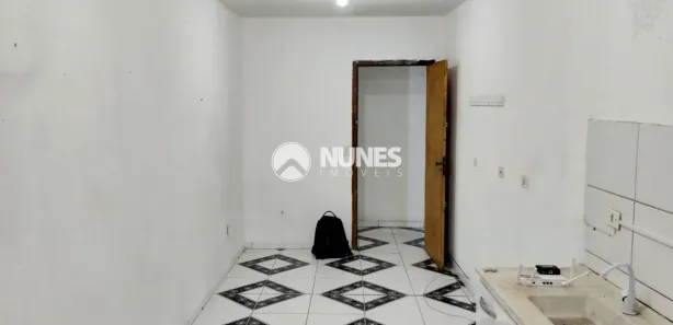 Kitnet com 1 Quarto para alugar, 31m² no Parque Santa Teresa, Carapicuíba
