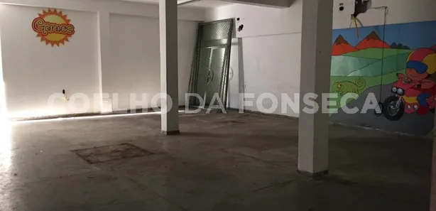 Galpão / Depósito / Armazém à venda, 680m² no Bosque da Saúde, São Paulo