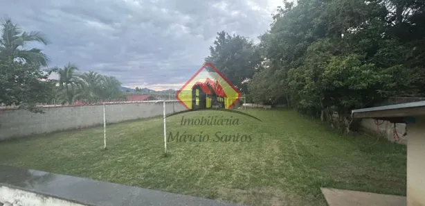 Fazenda / Sítio / Chácara com 4 Quartos à venda, 250m² no Vila Caetano, Taubaté