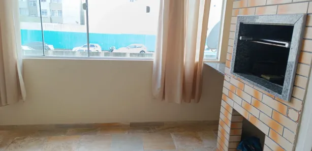 Apartamento com 3 Quartos para alugar, 70m² no Centro, Balneário Piçarras