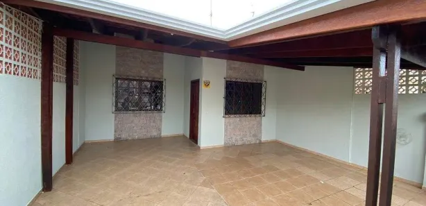 Casa com 2 Quartos para alugar, 53m² no Costeira, São José dos Pinhais