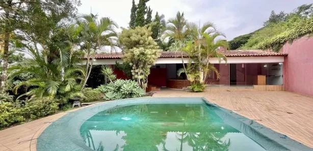 Fazenda / Sítio / Chácara com 4 Quartos à venda, 409m² no Chácara São João, Carapicuíba