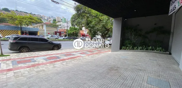 Loja / Salão / Ponto Comercial à venda, 250m² no São José, Uberaba