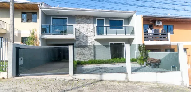 Sobrado com 3 Quartos à venda, 164m² no Jardim São Vicente, Campo Largo