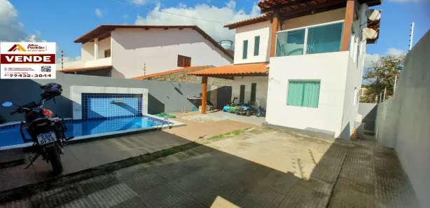 Sobrado com 4 Quartos à venda, 180m² no Alpes Suiços, Gravatá